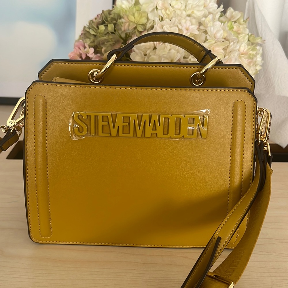 Mustard Steve Madden purse